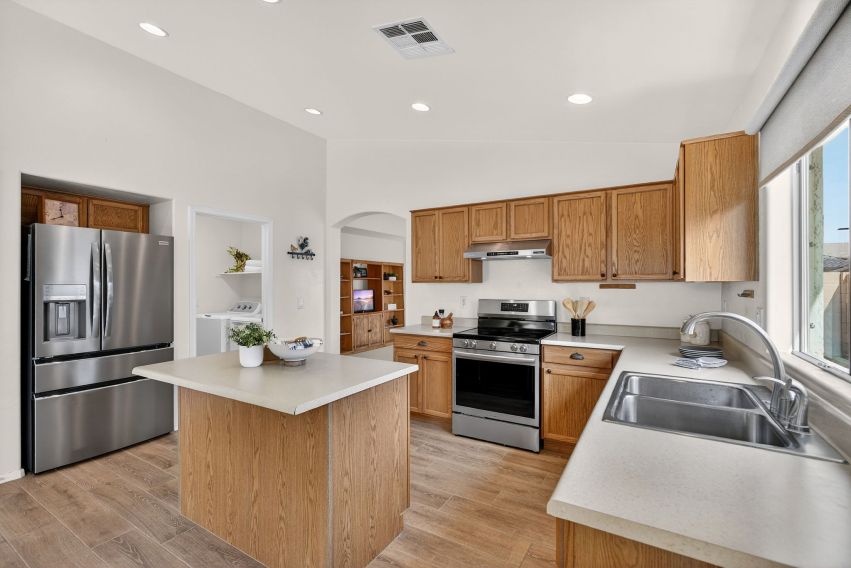 Easy Living on Elgin